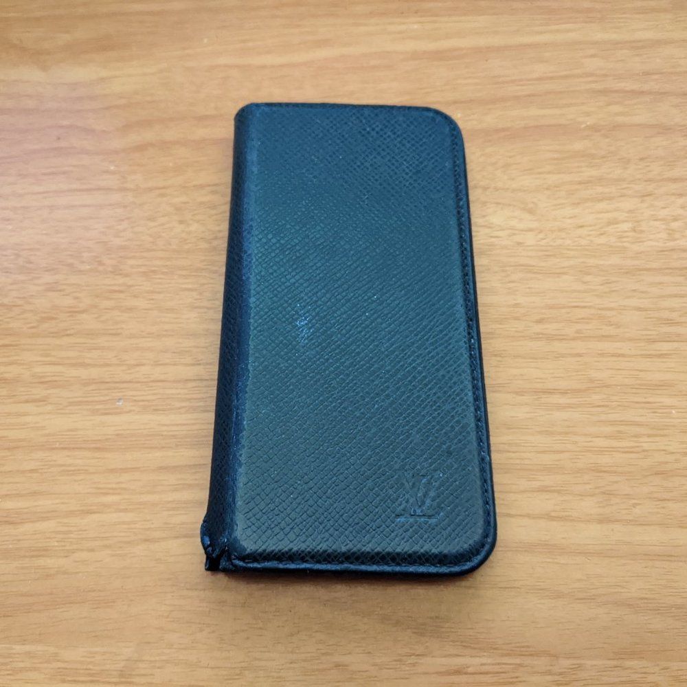 Price Droplouis Vuitton Taiga Phone Case***